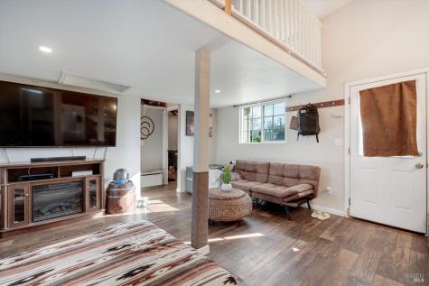 353 Patrick Lane Windsor CA 95492