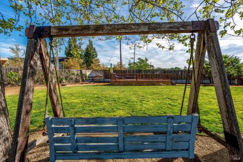 353 Patrick Lane Windsor CA 95492