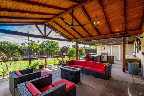 353 Patrick Lane Windsor CA 95492
