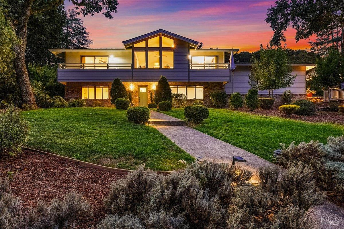 6850 Oakmont Drive Santa Rosa CA 95409