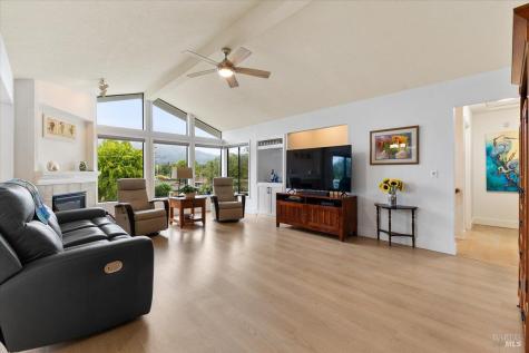 6850 Oakmont Drive Santa Rosa CA 95409
