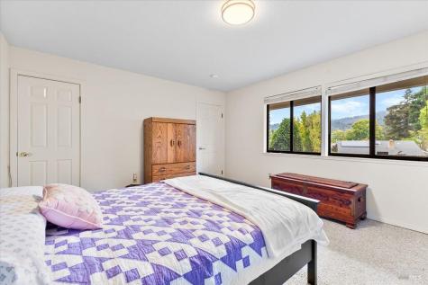 6850 Oakmont Drive Santa Rosa CA 95409