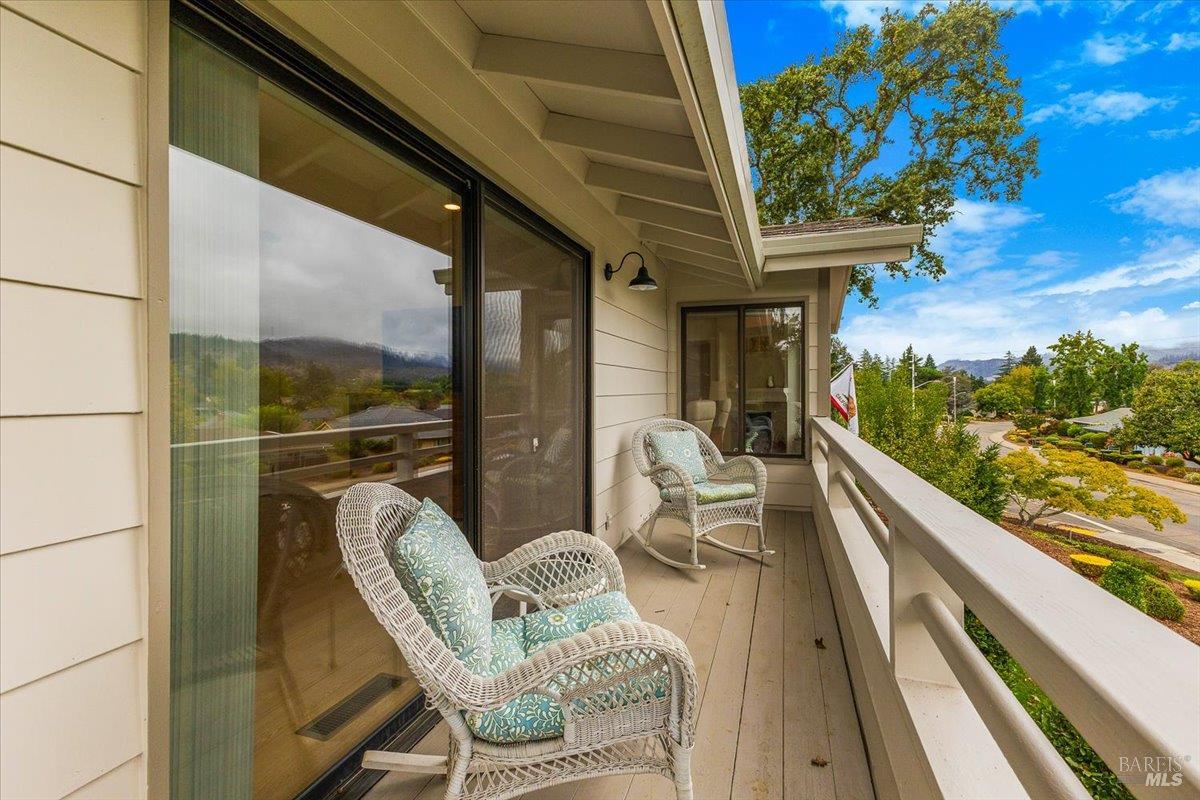 6850 Oakmont Drive Santa Rosa CA 95409