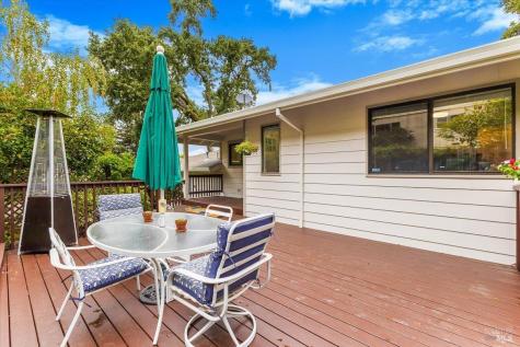 6850 Oakmont Drive Santa Rosa CA 95409