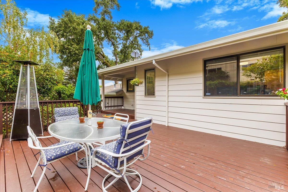 6850 Oakmont Drive Santa Rosa CA 95409