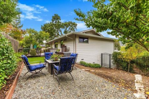 6850 Oakmont Drive Santa Rosa CA 95409