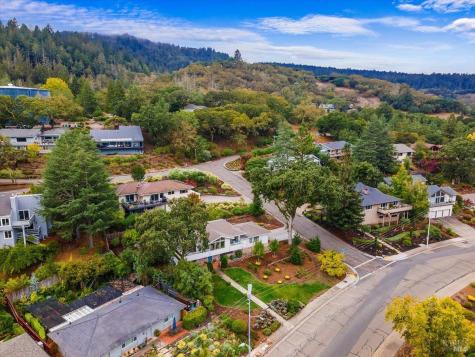 6850 Oakmont Drive Santa Rosa CA 95409