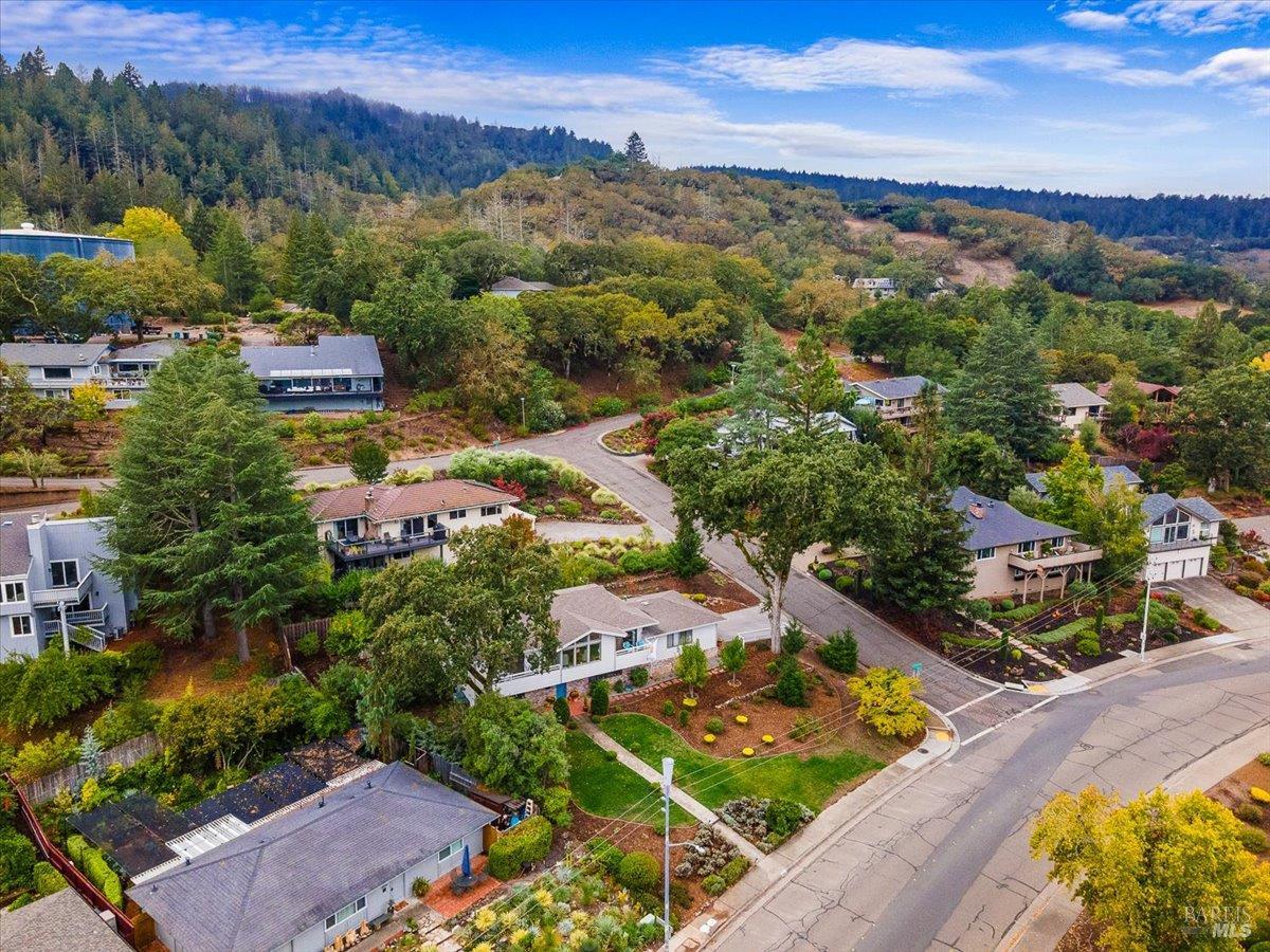 6850 Oakmont Drive Santa Rosa CA 95409