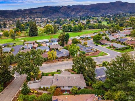 6850 Oakmont Drive Santa Rosa CA 95409