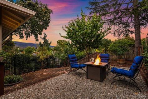 6850 Oakmont Drive Santa Rosa CA 95409