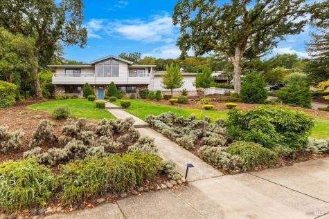 6850 Oakmont Drive Santa Rosa CA 95409