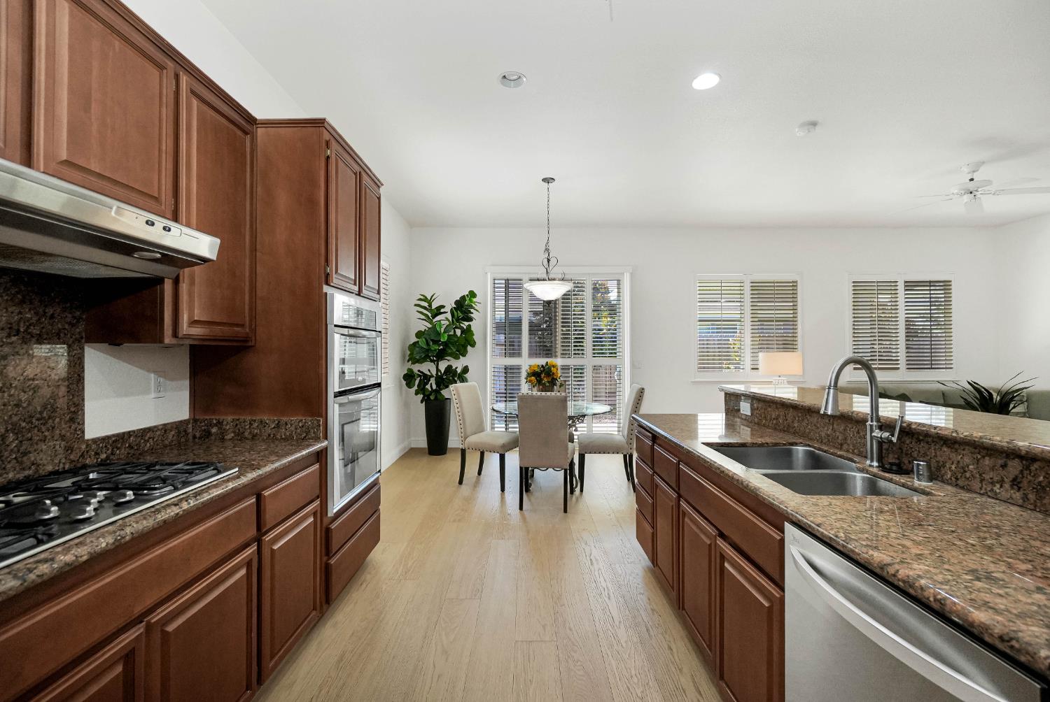 9408 Blue Diamond Way Elk Grove CA 95624
