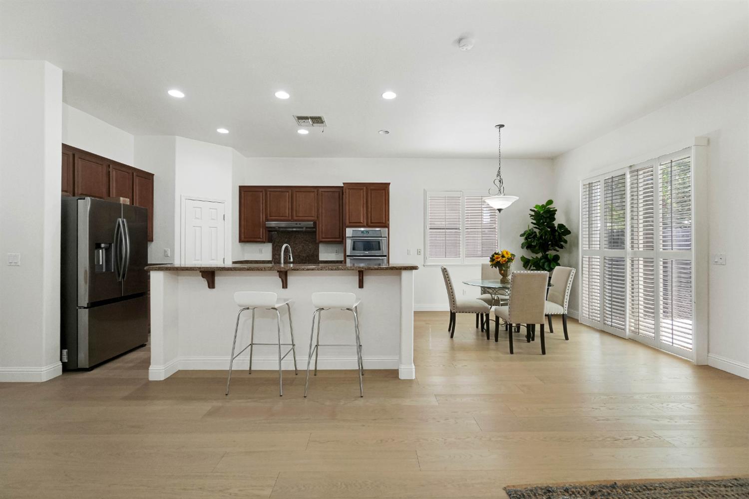 9408 Blue Diamond Way Elk Grove CA 95624