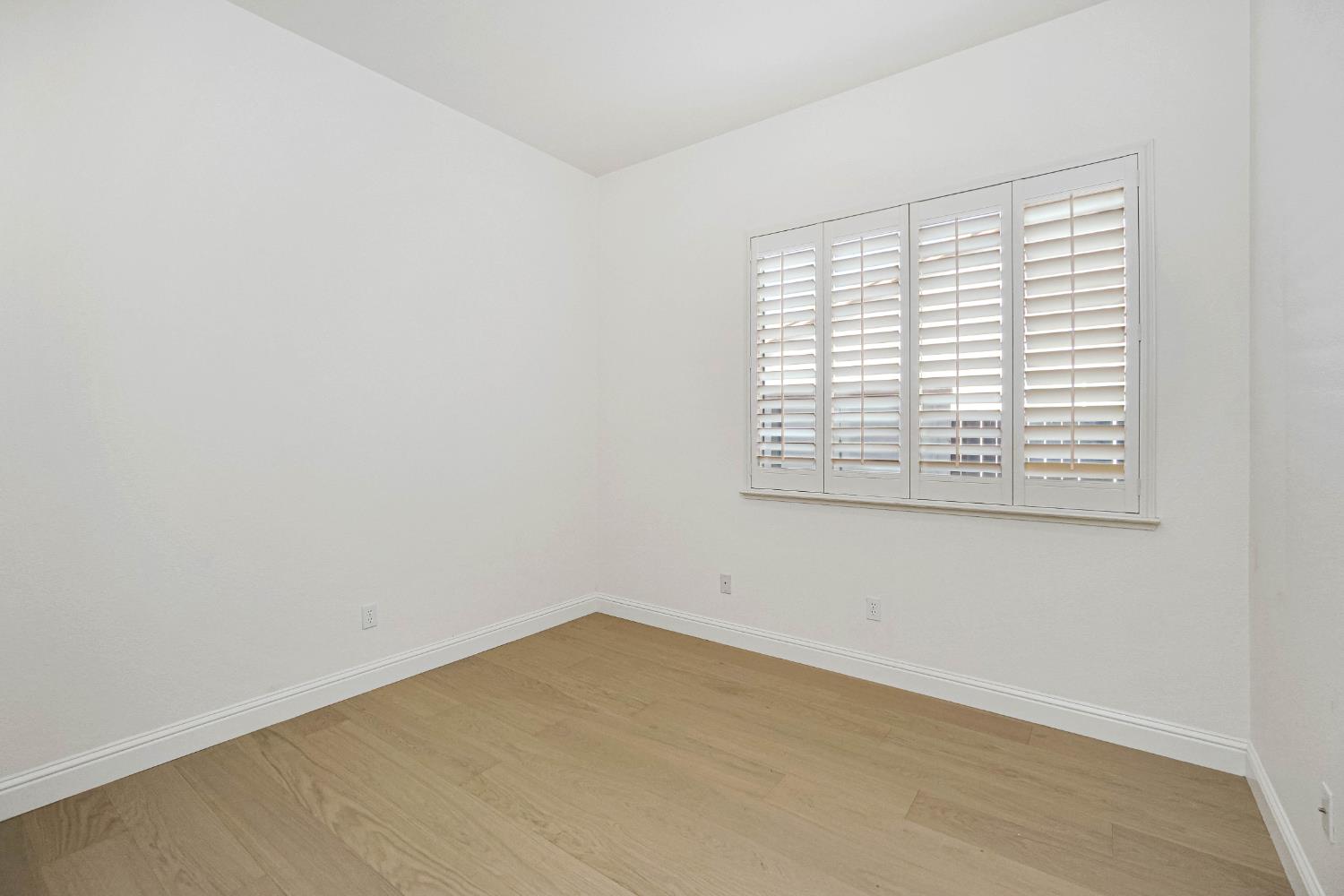 9408 Blue Diamond Way Elk Grove CA 95624