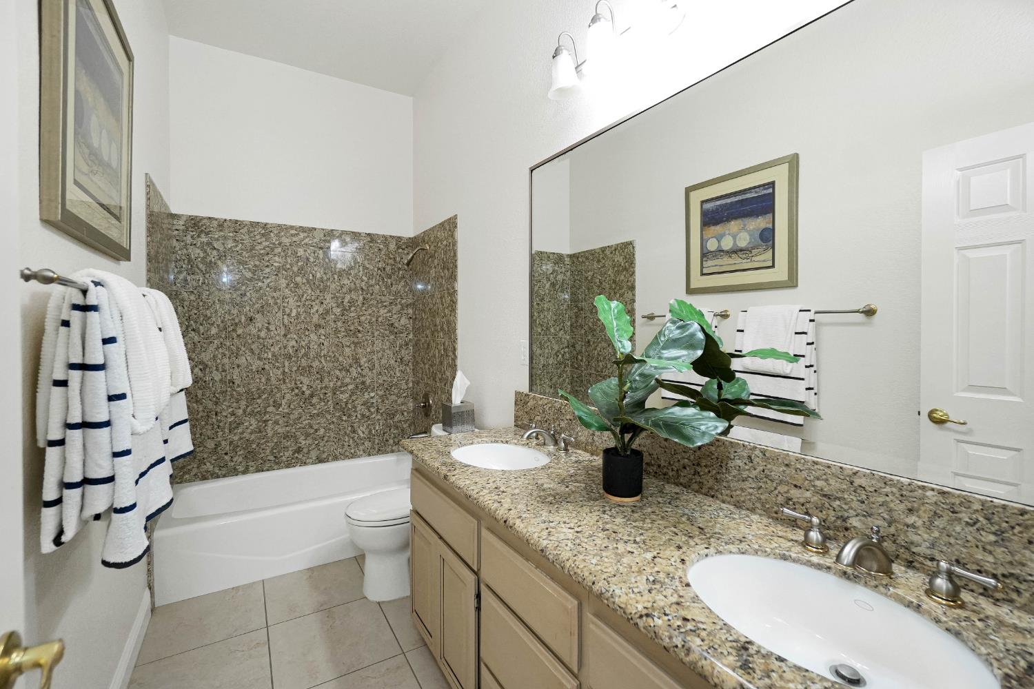9408 Blue Diamond Way Elk Grove CA 95624