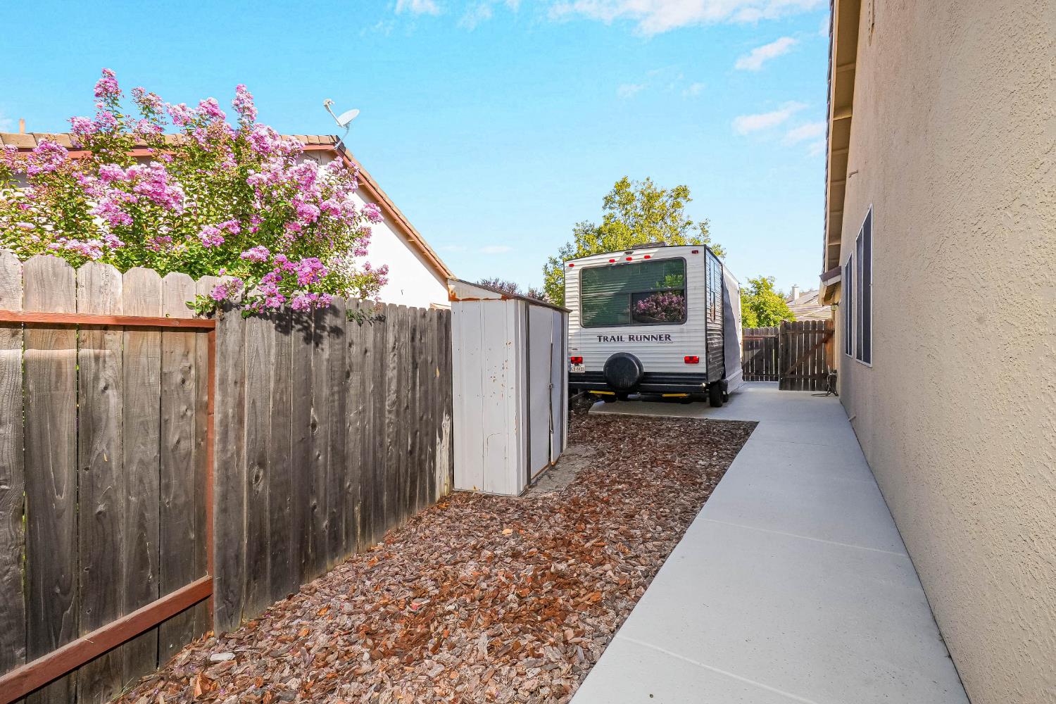 9408 Blue Diamond Way Elk Grove CA 95624