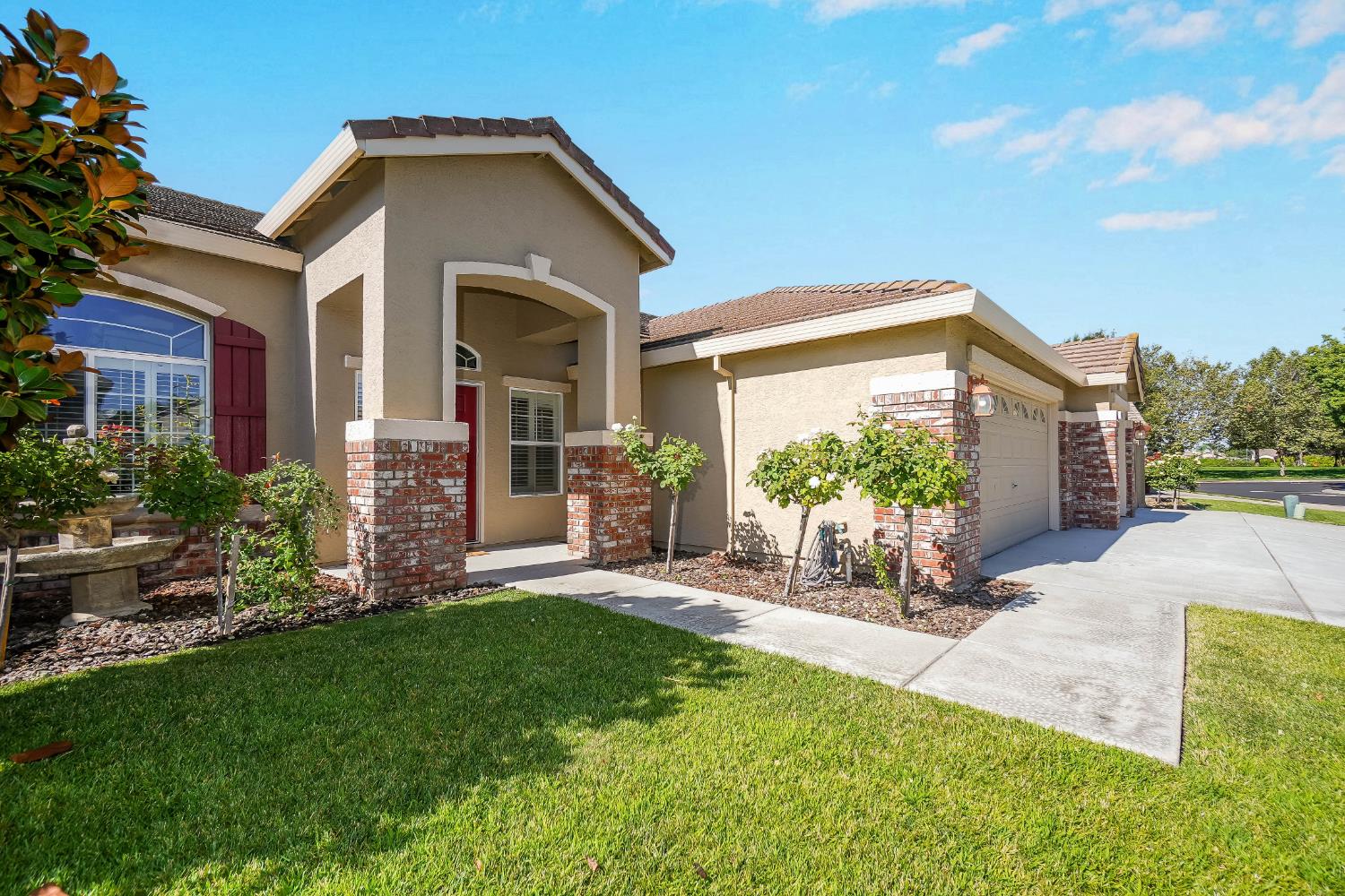 9408 Blue Diamond Way Elk Grove CA 95624