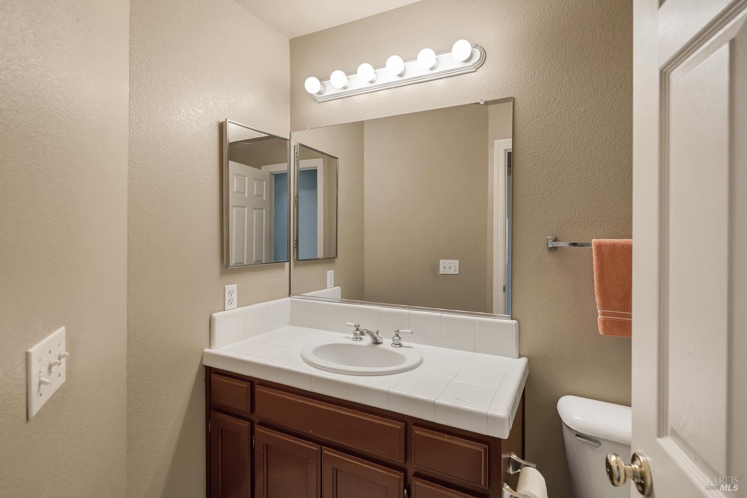 142 Clay Street Sonoma CA 95476