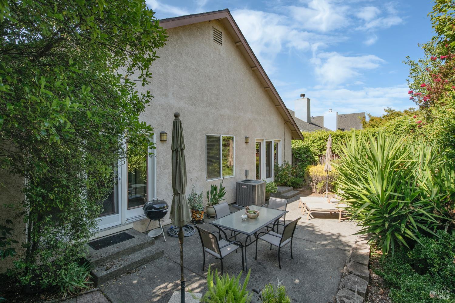 142 Clay Street Sonoma CA 95476