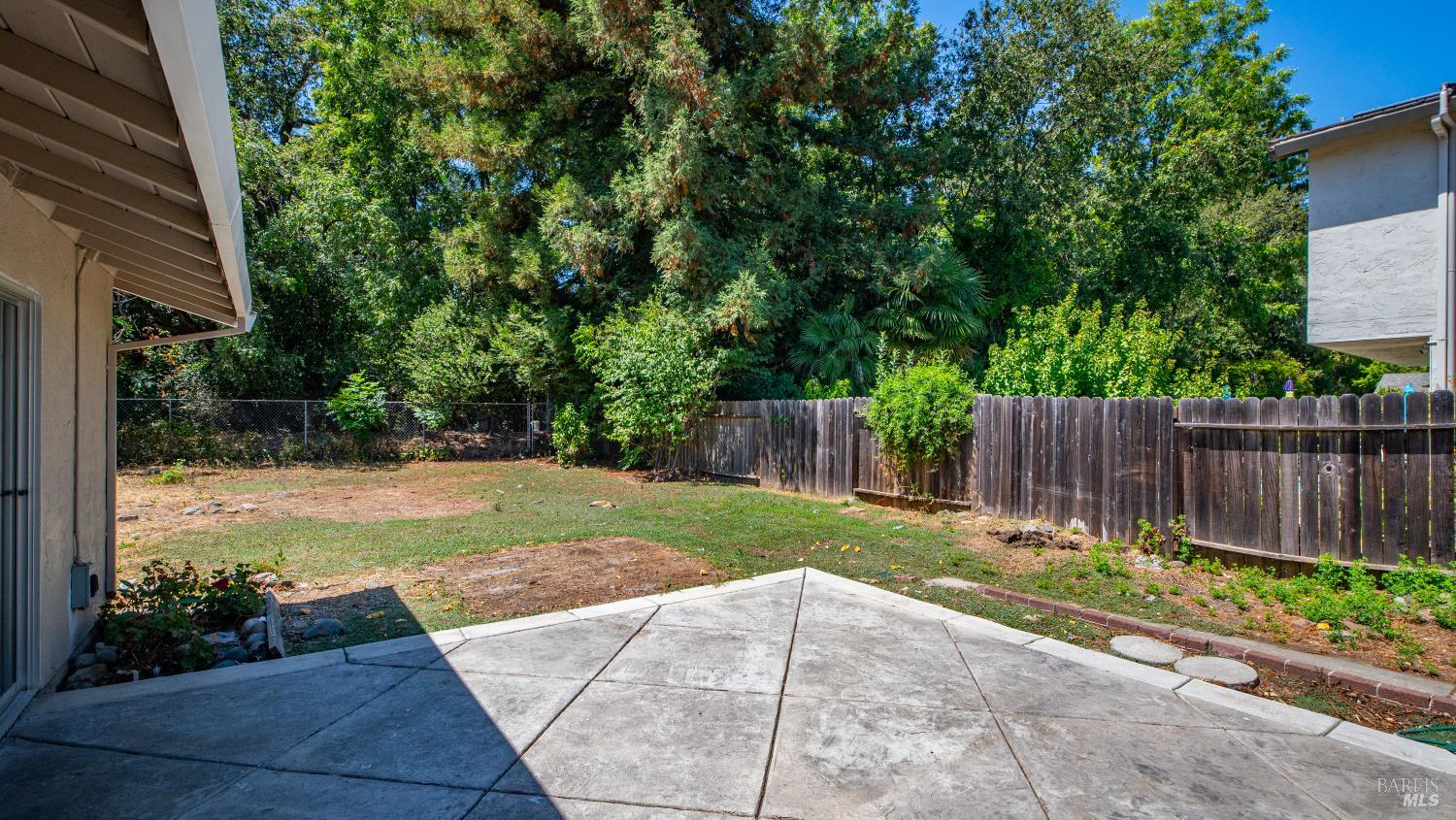 226 N Alamo Drive Vacaville CA 95688