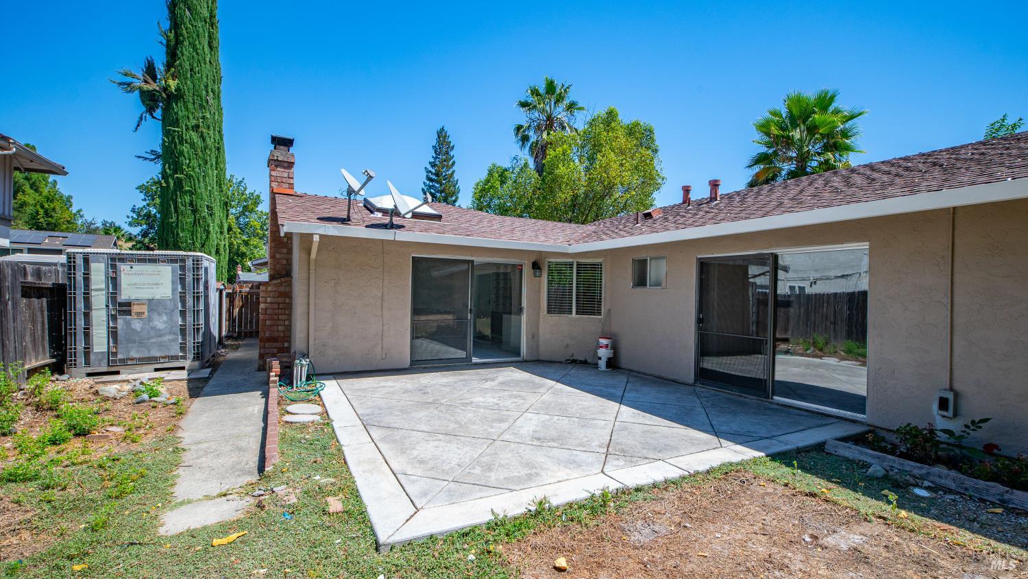 226 N Alamo Drive Vacaville CA 95688