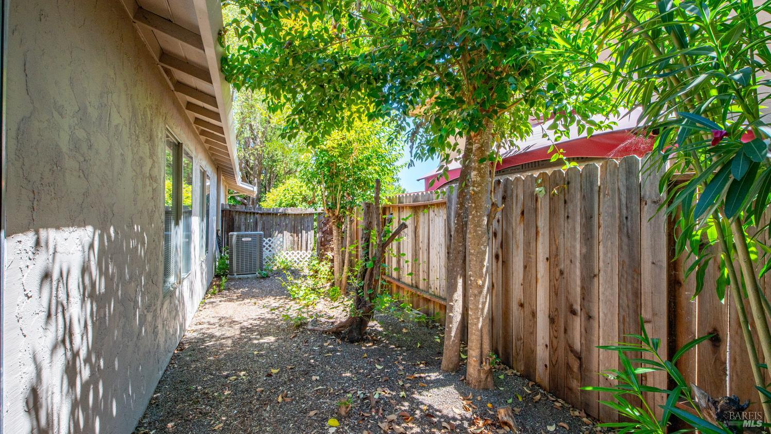 226 N Alamo Drive Vacaville CA 95688