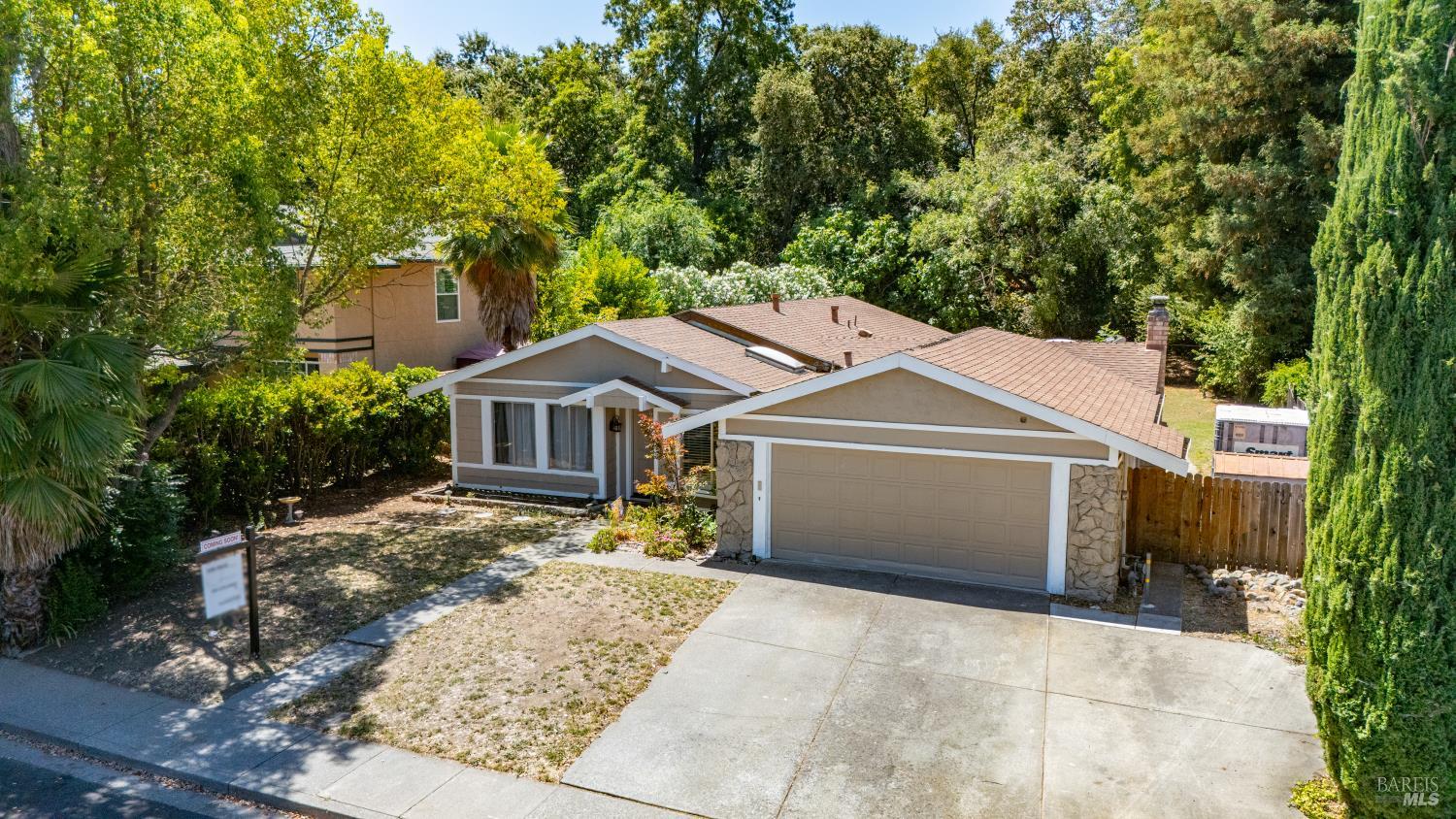 226 N Alamo Drive Vacaville CA 95688