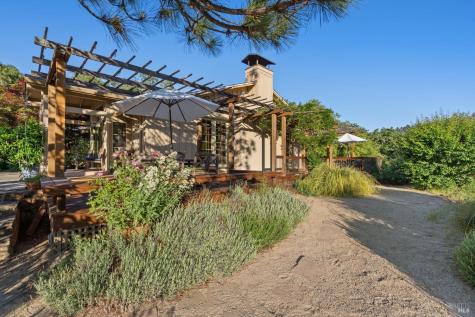 22200 Puccioni Road Healdsburg CA 95448