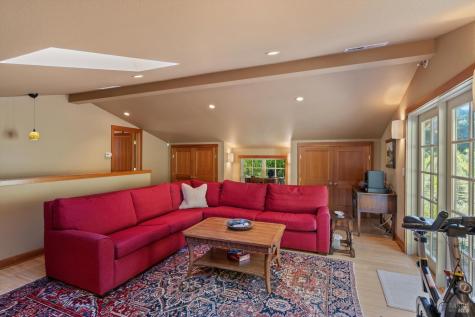 22200 Puccioni Road Healdsburg CA 95448