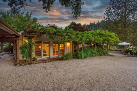 22200 Puccioni Road Healdsburg CA 95448