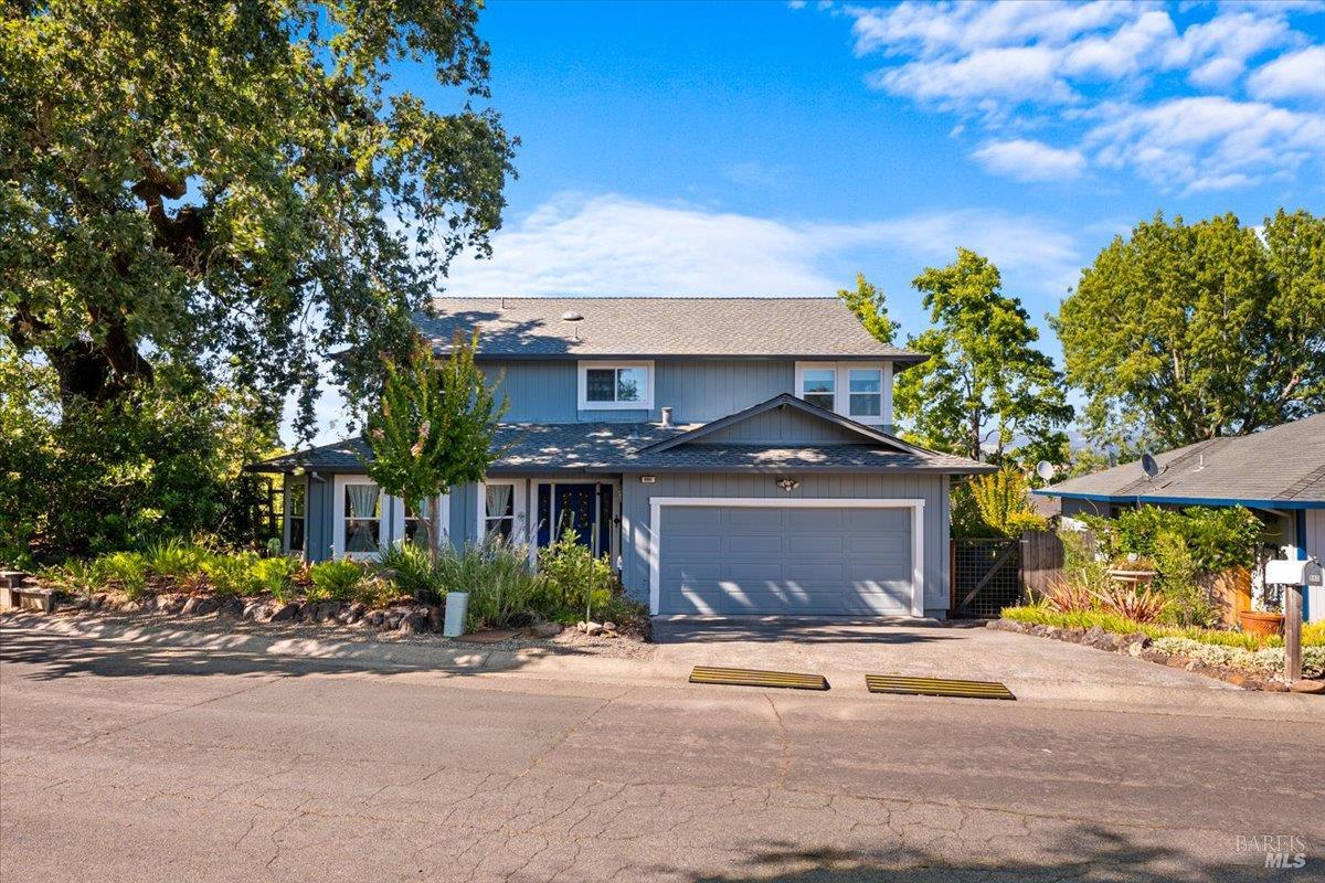 860 March Avenue Healdsburg CA 95448