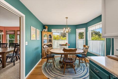 860 March Avenue Healdsburg CA 95448