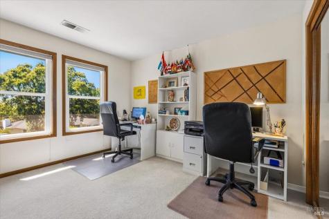 860 March Avenue Healdsburg CA 95448