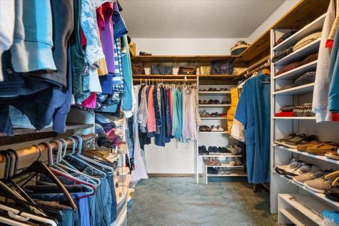 860 March Avenue Healdsburg CA 95448