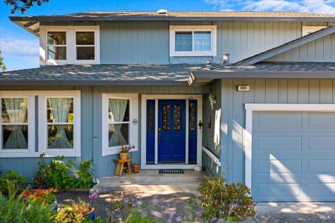 860 March Avenue Healdsburg CA 95448