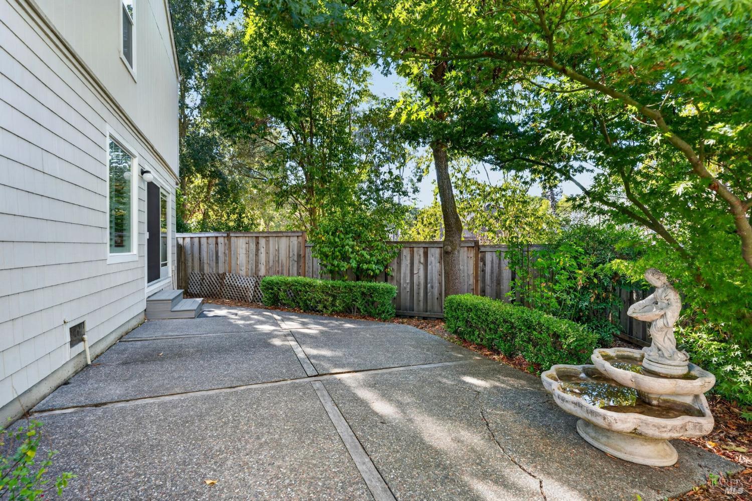 2363 Morningside Circle Santa Rosa CA 95405