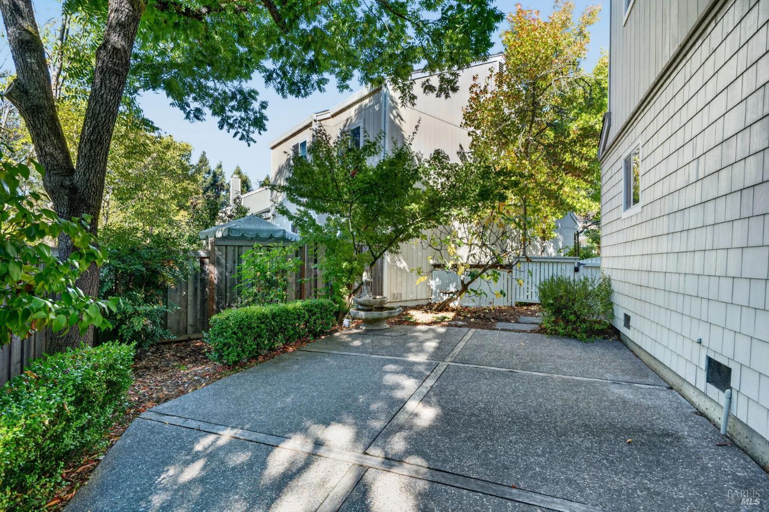 2363 Morningside Circle Santa Rosa CA 95405