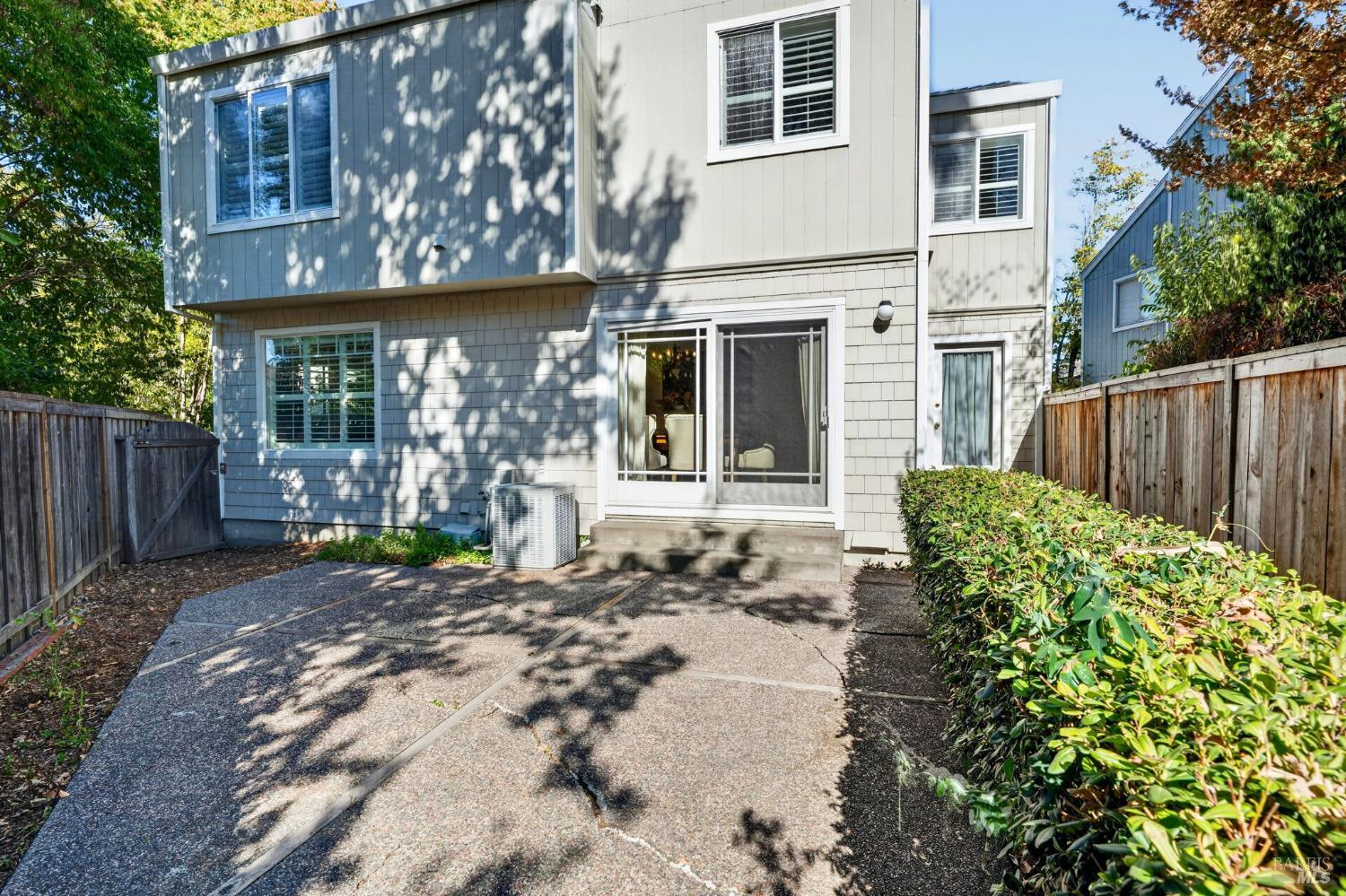 2363 Morningside Circle Santa Rosa CA 95405