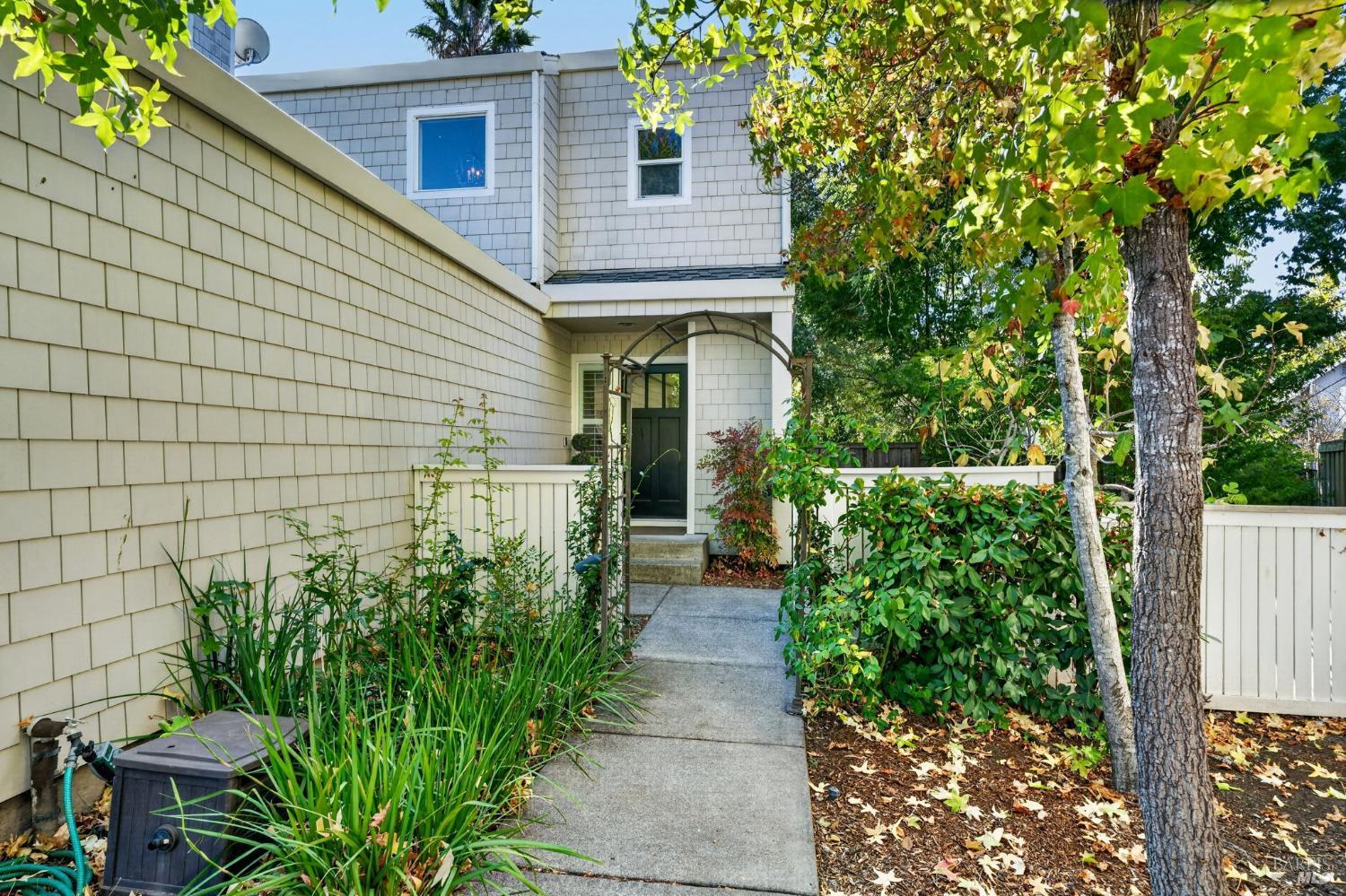 2363 Morningside Circle Santa Rosa CA 95405