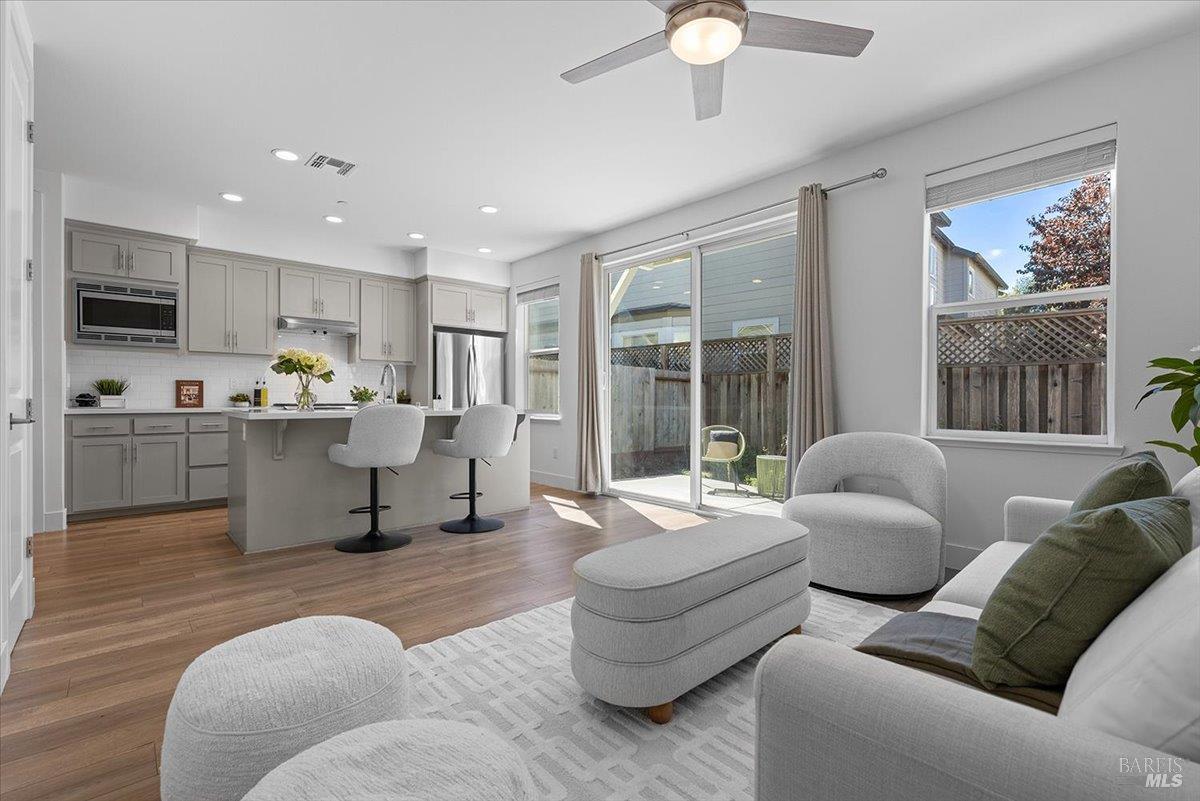 937 Prospect Avenue Santa Rosa CA 95409