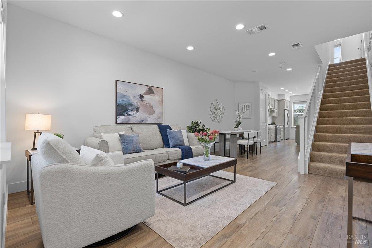 937 Prospect Avenue Santa Rosa CA 95409