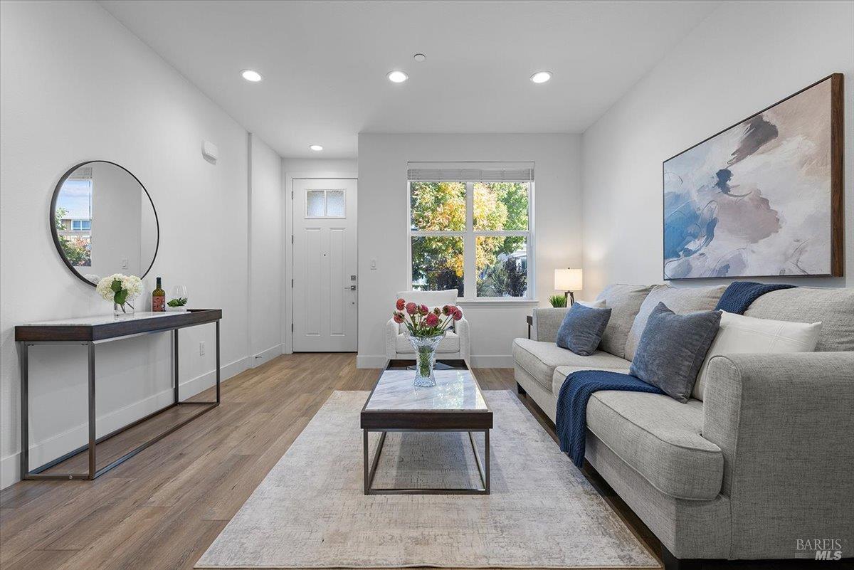 937 Prospect Avenue Santa Rosa CA 95409