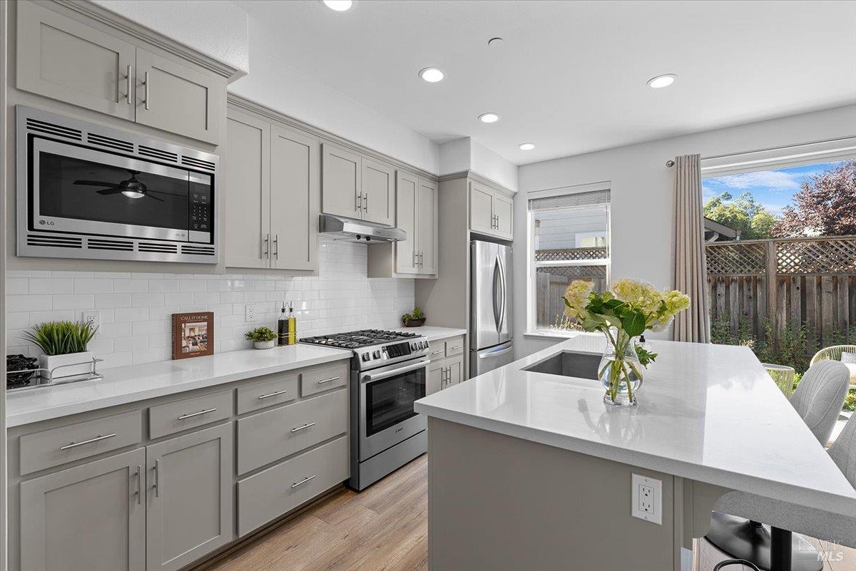937 Prospect Avenue Santa Rosa CA 95409