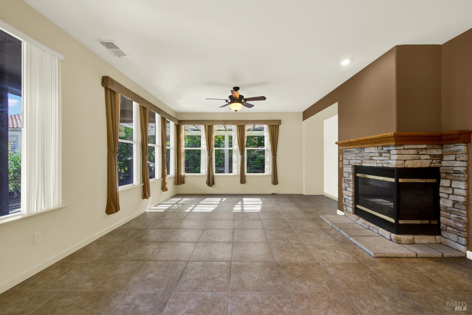 220 Riverside Drive Rio Vista CA 94571
