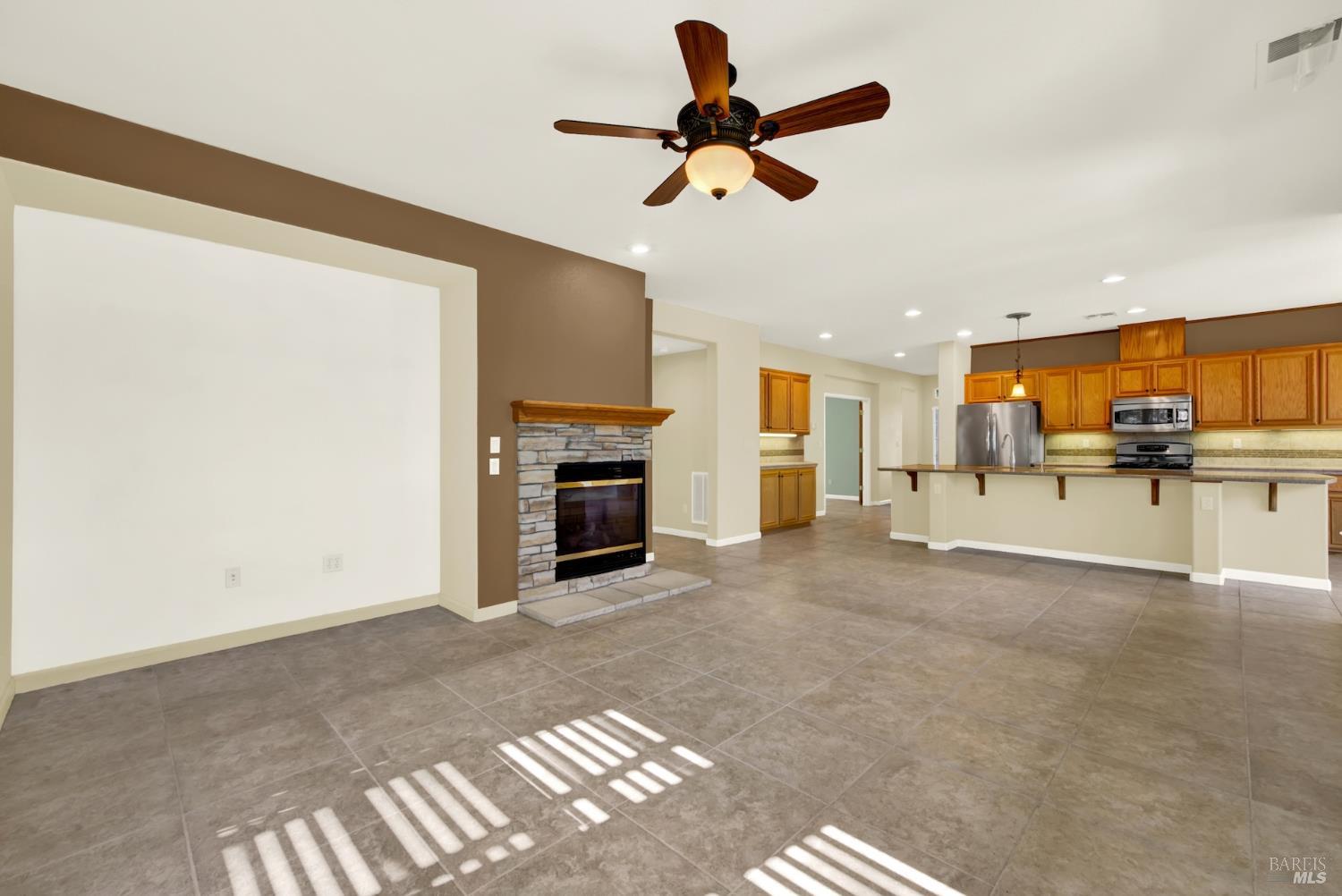 220 Riverside Drive Rio Vista CA 94571