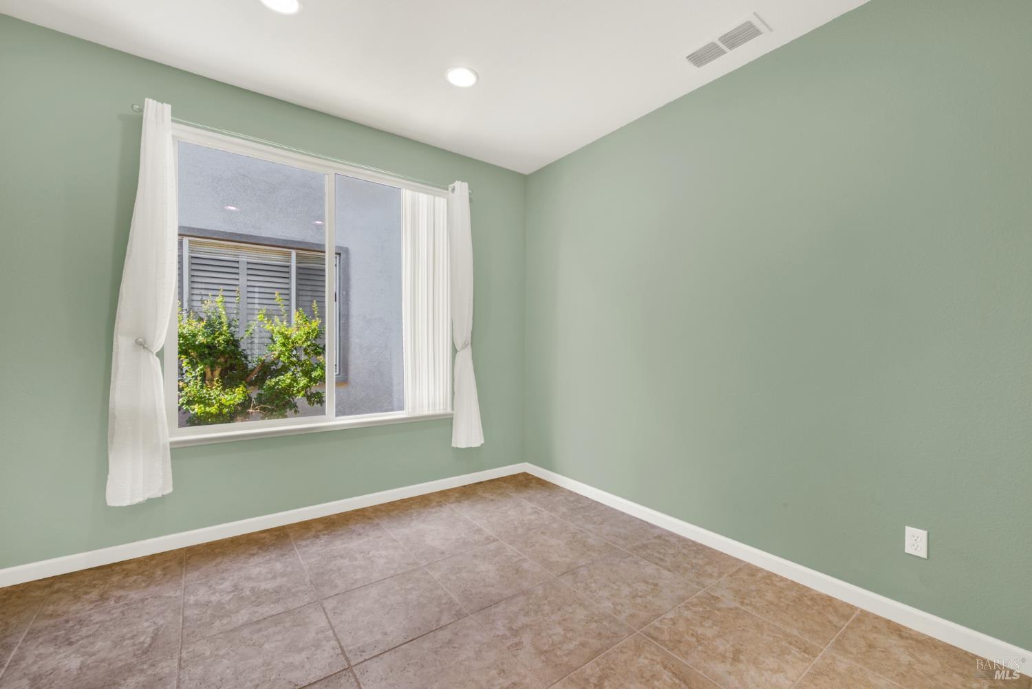 220 Riverside Drive Rio Vista CA 94571