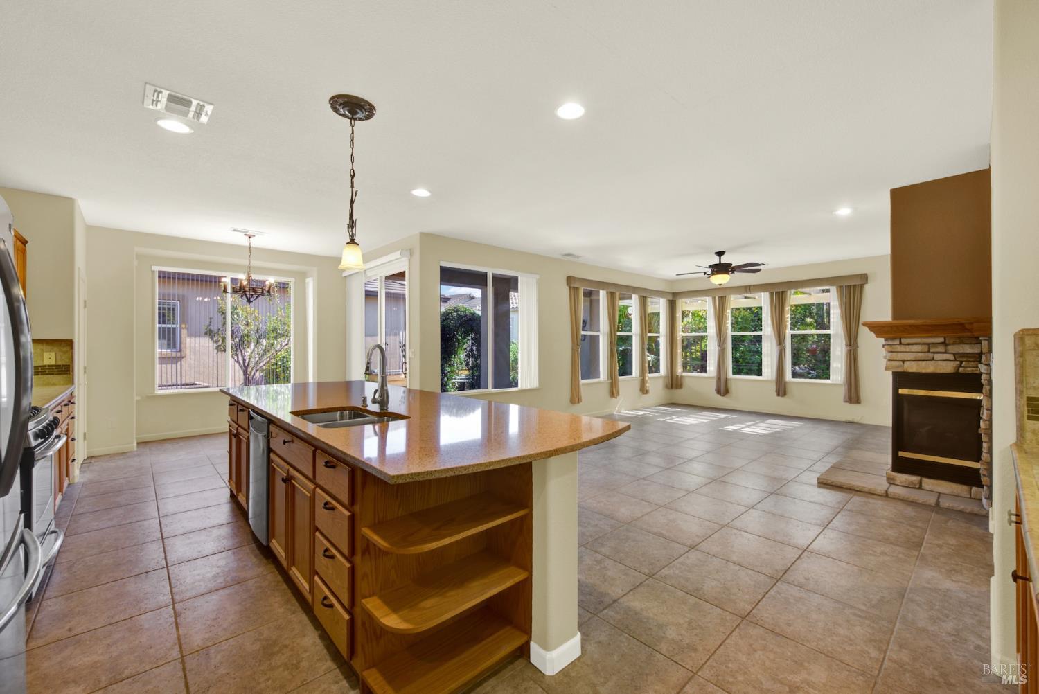 220 Riverside Drive Rio Vista CA 94571