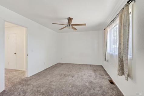 100 Roan Court Cloverdale CA 95425