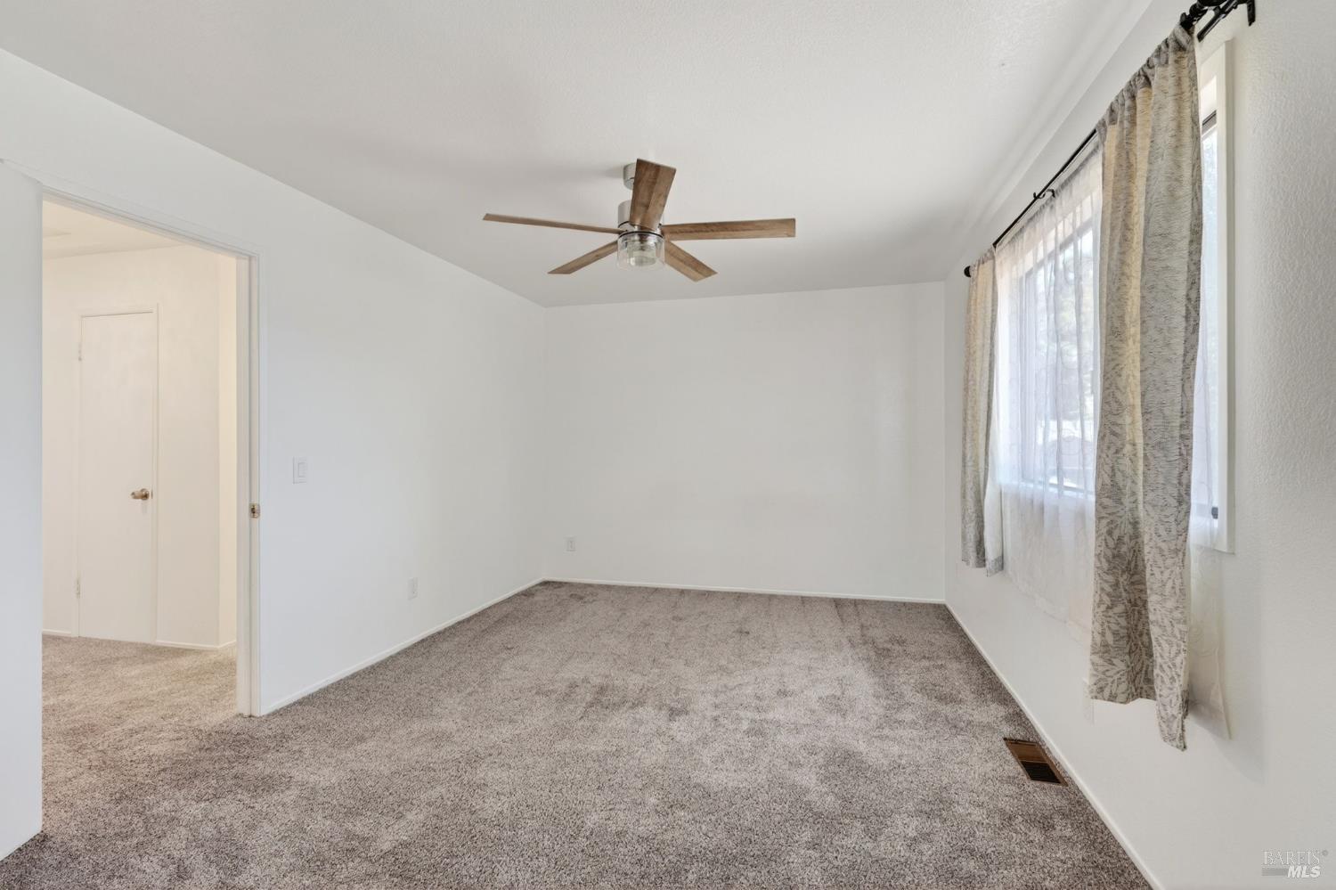 100 Roan Court Cloverdale CA 95425