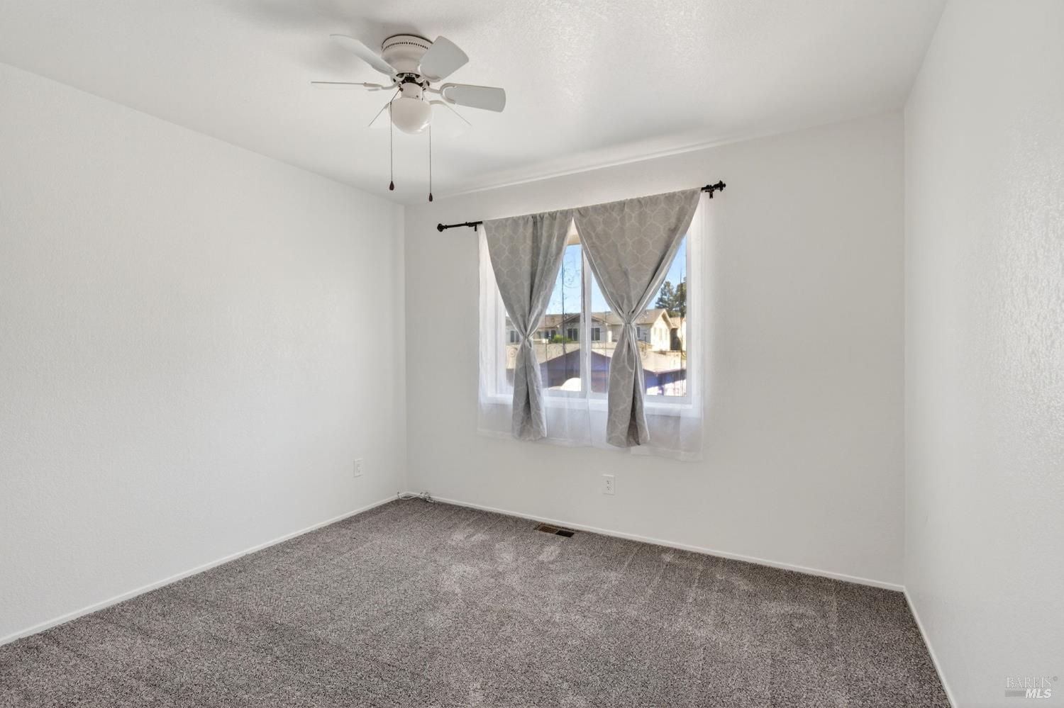 100 Roan Court Cloverdale CA 95425